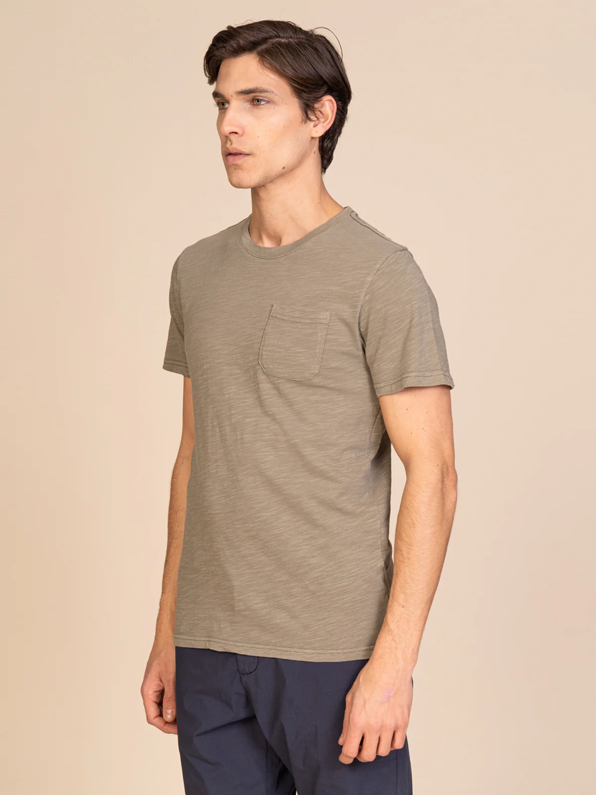 T-Shirt con taschino - Image 10