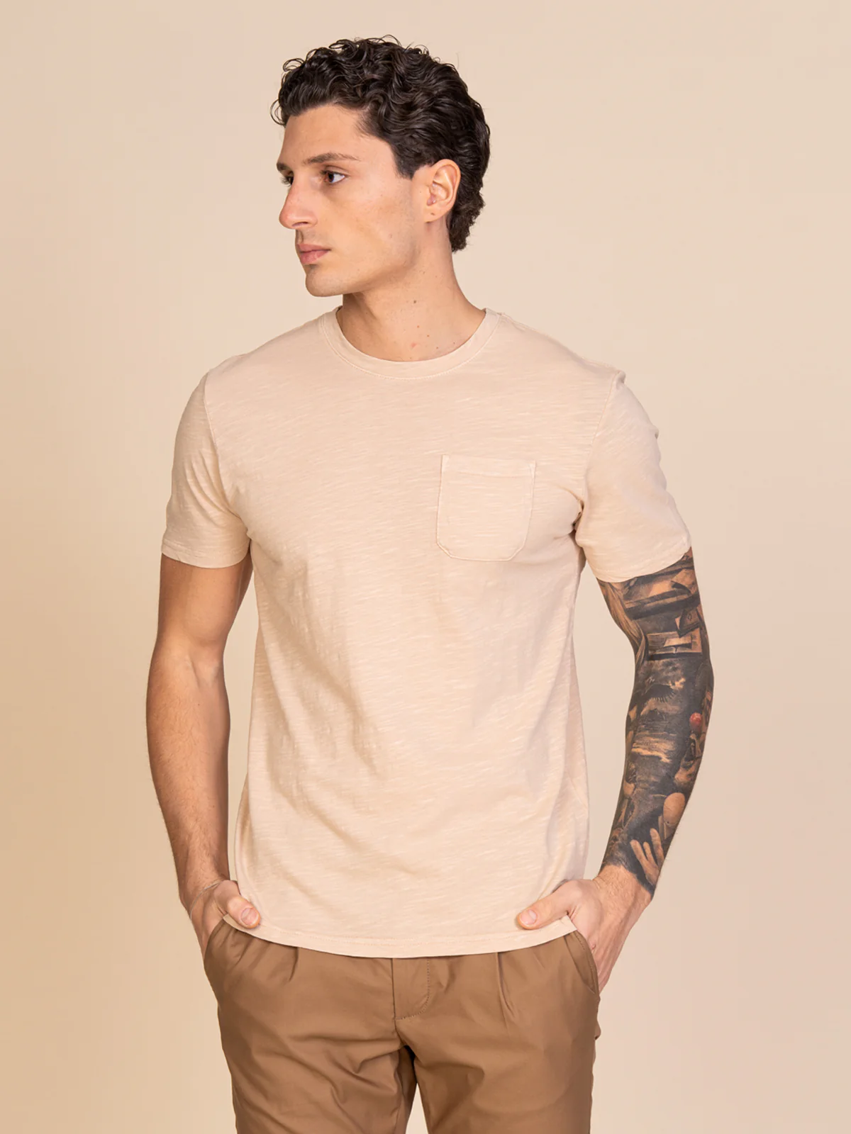 T-Shirt con taschino - Image 5